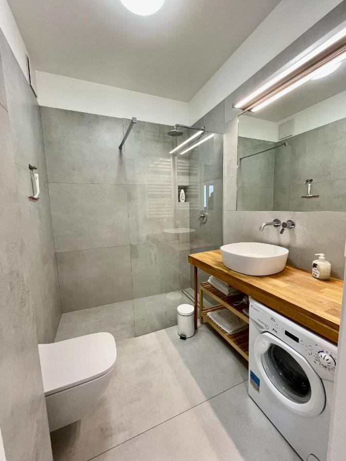 Apartamenty Towarowa พอซนาน ภายนอก รูปภาพ