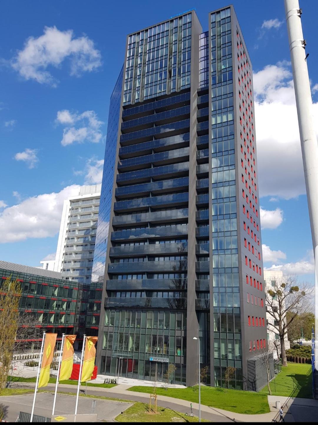 Apartamenty Towarowa พอซนาน ภายนอก รูปภาพ