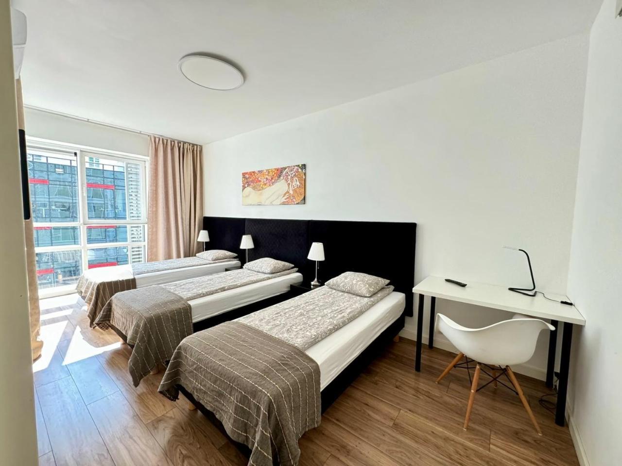 Apartamenty Towarowa พอซนาน ภายนอก รูปภาพ