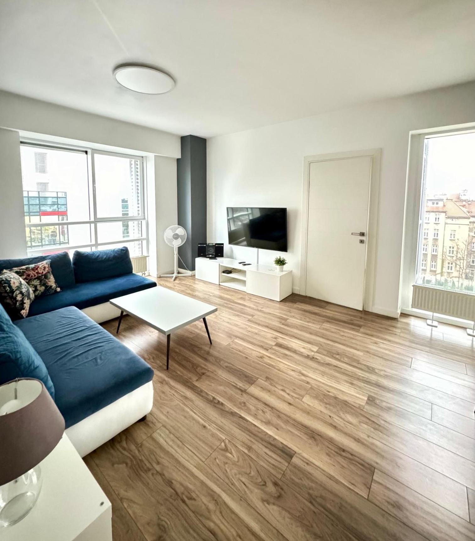 Apartamenty Towarowa พอซนาน ภายนอก รูปภาพ
